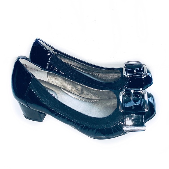Me too 6 Black Patent Leather Buckle Heels - Picture 3 of 6